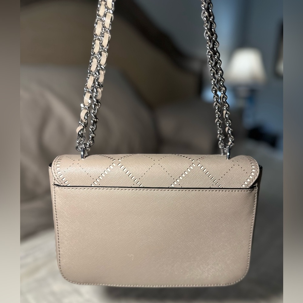 Tory Burch Robinson French Gray Crossbody EUC - Picture 3 of 8
